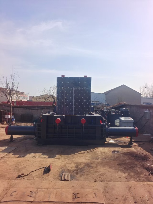 山东江山重工315吨金属打包机青岛现场