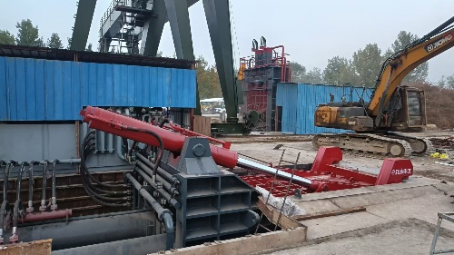 山东江山重工1500吨打包机